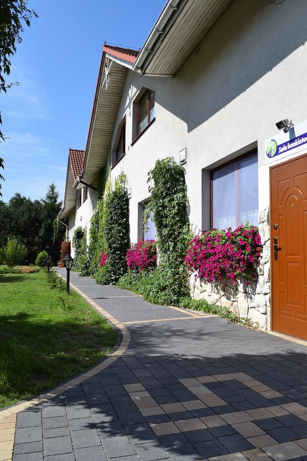 Hotel Sangos Osrodek Sportowo-Szkoleniowy Gorki Wielkie Esterno foto
